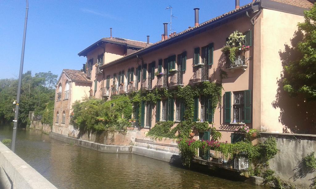 Appartamento Via Comune Antico Milan Luaran gambar